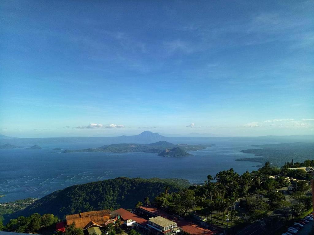 Cityland Tagaytay Taal Lake View City View Free Pool Parking Studios With Balcony Are City View Tagaytay City Extérieur photo
