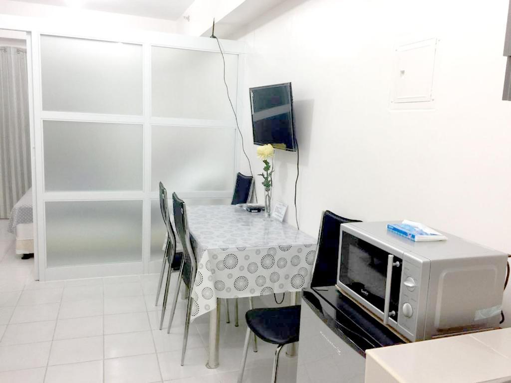 Cityland Tagaytay Taal Lake View City View Free Pool Parking Studios With Balcony Are City View Tagaytay City Extérieur photo
