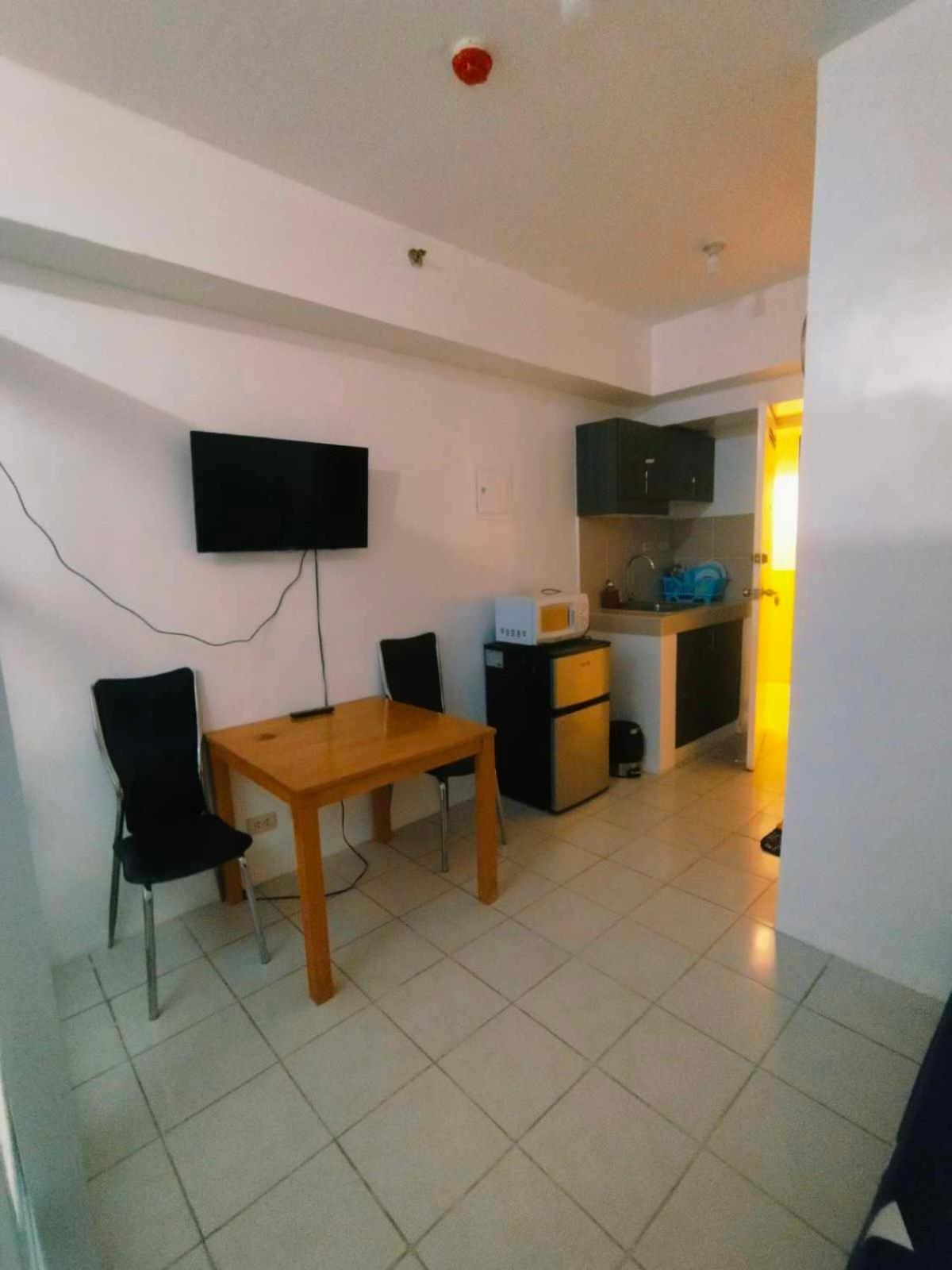 Cityland Tagaytay Taal Lake View City View Free Pool Parking Studios With Balcony Are City View Tagaytay City Extérieur photo